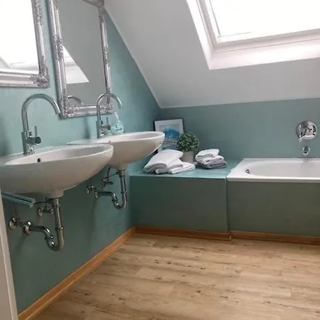 Astentraum Apartman *